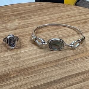 Avon vintage two toned abalone shell bracelet and ring set